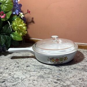 Corningware White Floral Casserole with Glass Lid